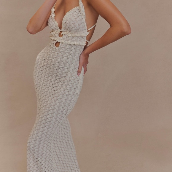 Meshki White Backless Bodycon Dress with Plunging Neckline and Embellished Style - Picture 1 of 5